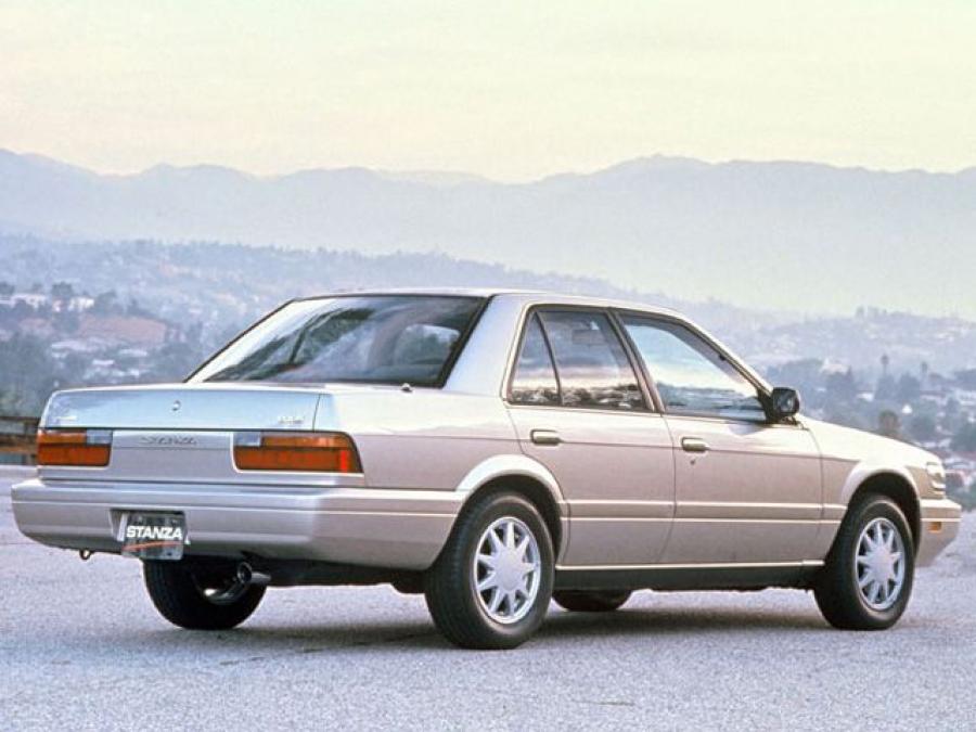  Nissan Stanza 1990 года  (фото 4 из 4)